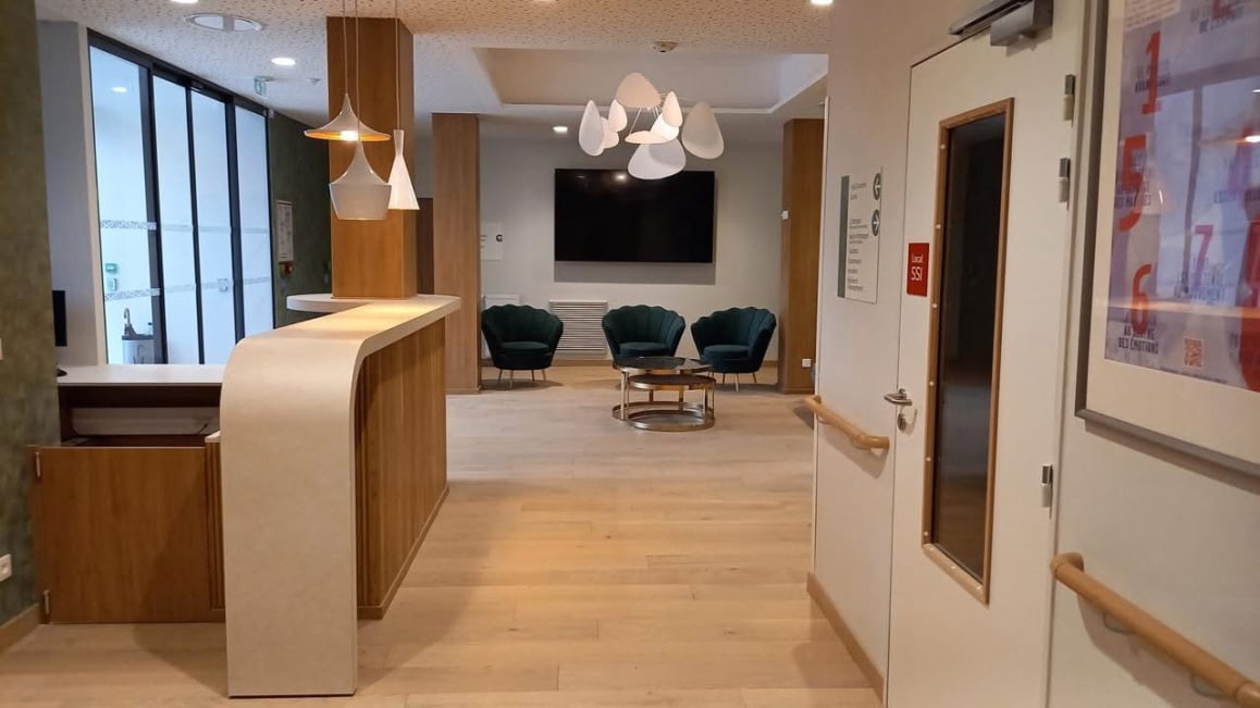 Usługi montażu mebli i stolarskie